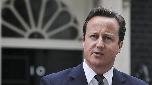 Cameron desplegará esta noche 16.000 policías por las calles de Londres