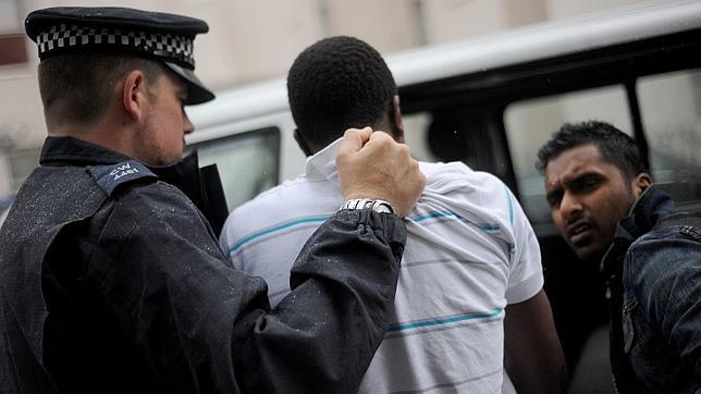 La mitad de los procesados en Londres por los disturbios son menores de edad