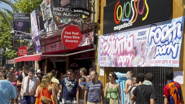 Los Mossos refuerzan su presencia en Lloret para evitar altercados