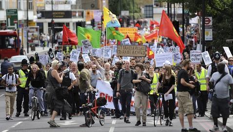 Los disturbios en Londres suman ya 1.210 detenidos, 698 de ellos procesados