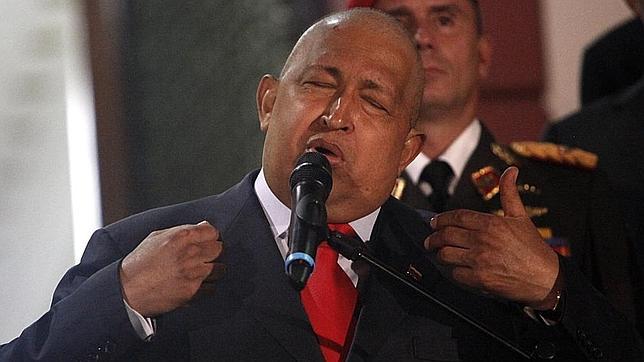 Chávez nacionaliza la industria del oro para engordar sus reservas