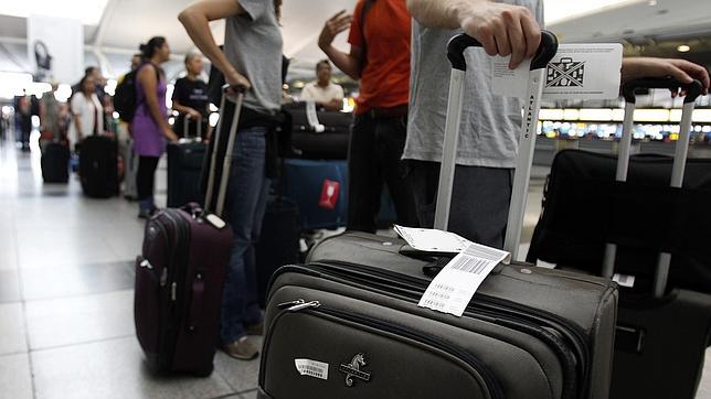Los aeropuertos de Nueva York reanudarán operaciones el lunes a primera hora