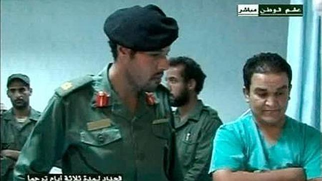 Los rebeldes libios dicen que Jamis Gadafi ha muerto en un bombardeo