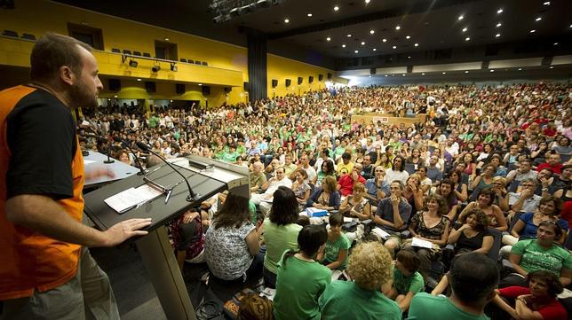 Profesores y sindicatos amenazan con reventar el inicio del curso escolar