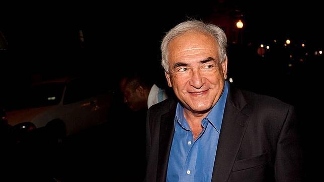 Francia especula con un regreso de Strauss-Kahn este fin de semana