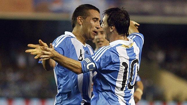 Messi estrena la capitanía argentina con victoria en Calcuta