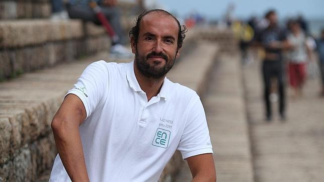 Jaime Caballero «Cruzar el lago Ness a nado impone, y no por el monstruo»
