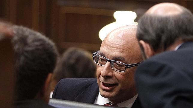 El PP planifica un recorte de la deuda similar a 1996 si gana las generales