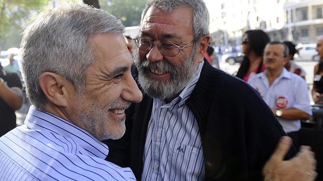 Llamazares tiene 303.000&#8364; en una cuenta: «Ser de izquierdas no es vestir con mono»