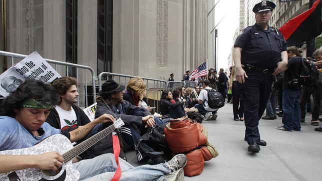 Los «indignados» de Nueva York se instalan en Wall Street