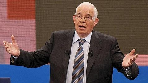 Luis Aragonés: «Se habla poco de fútbol para tapar los éxitos del Barça»