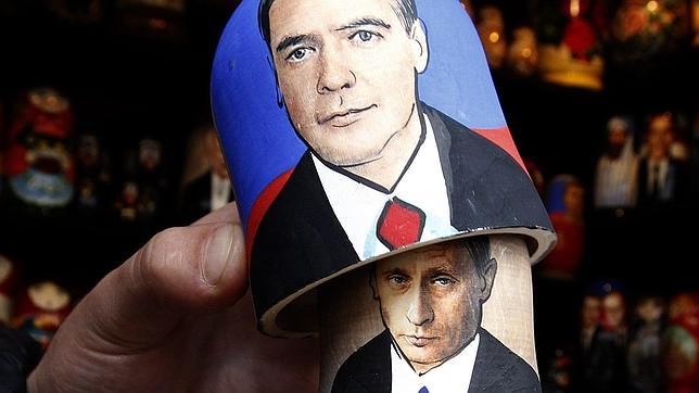 Medvédev, la marioneta de Putin