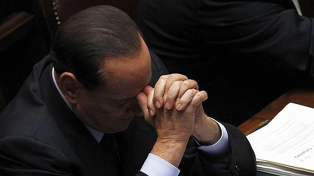 Un Tribunal ve «verosímil» que Berlusconi pagara para ocultar las fiestas con prostitutas