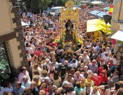 Multitudinaria procesión en Urda