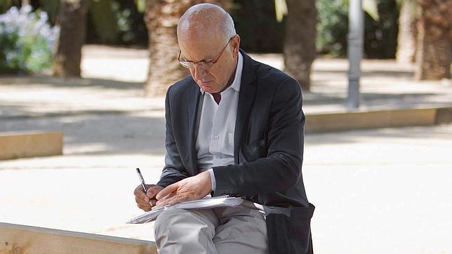 Duran matiza sus palabras y asegura que «no es un ataque a los andaluces», sino a los gobernantes