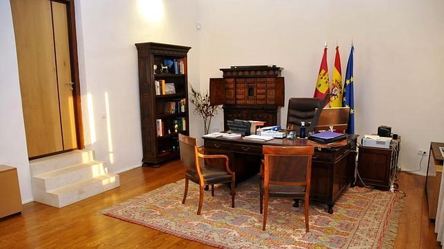 «Dudo que guste a los hombres»