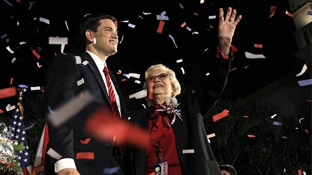 ¿Un hispano para el «ticket» contra Obama?