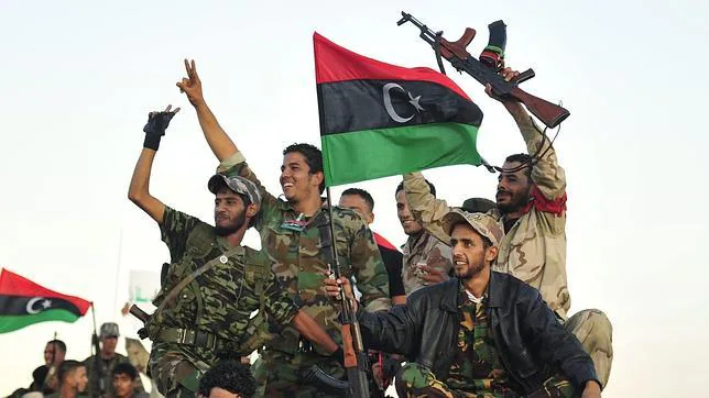 La principal tribu de Libia crea una organización de víctimas de la revolución