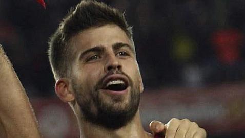 Piqué y Puyol reciben el alta médica y trabajan con el grupo