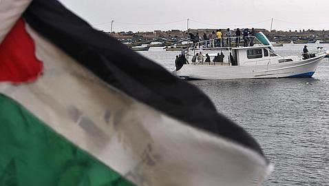 El Ejército israelí aborda los dos navíos que se dirigían a Gaza