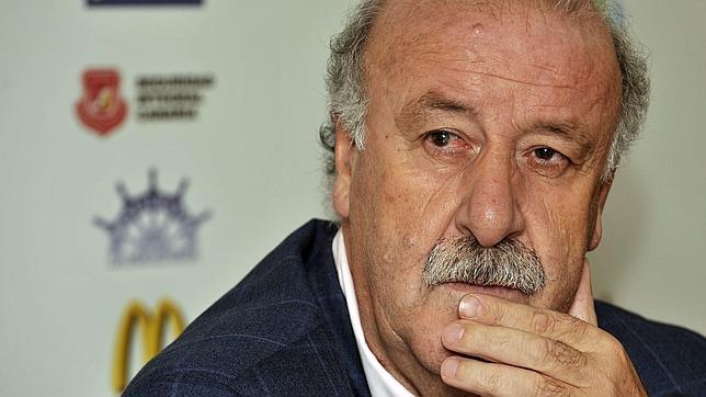 Navas y Monreal regresan a la selección