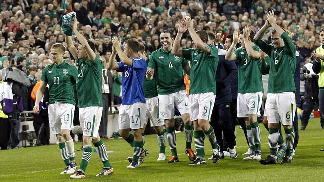 Irlanda se mete en la Eurocopa una década después