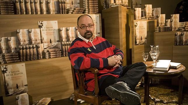 Carlos Ruiz Zafón: un millón de ejemplares en busca de lectores