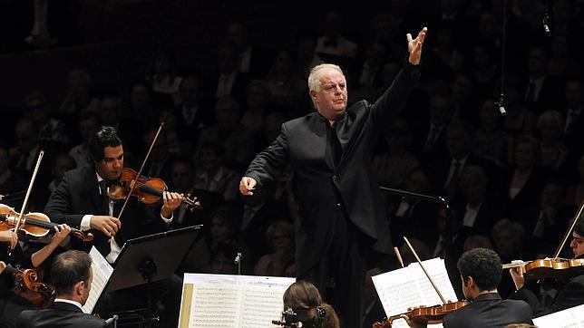 La Scala de Milán recibe a Daniel Barenboim con una huelga