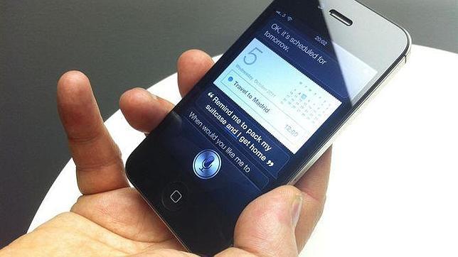 Siri del iPhone 4S, hackeado semanas después de su lanzamiento