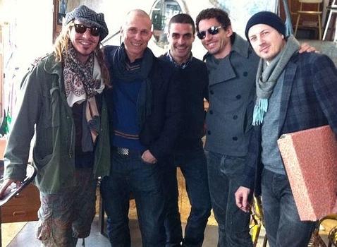 John Galliano, en el Rastro con Paco León
