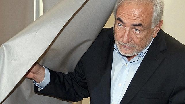 «A Strauss-Kahn le habían advertido de que buscaban hacerle caer poniéndole delante una mujer»