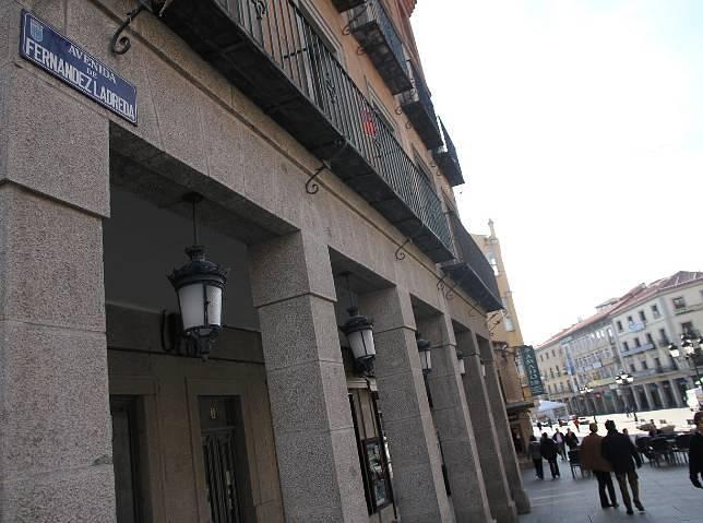 Arahuetes cede a IU y acata eliminar de Segovia nombres religiosos y franquistas