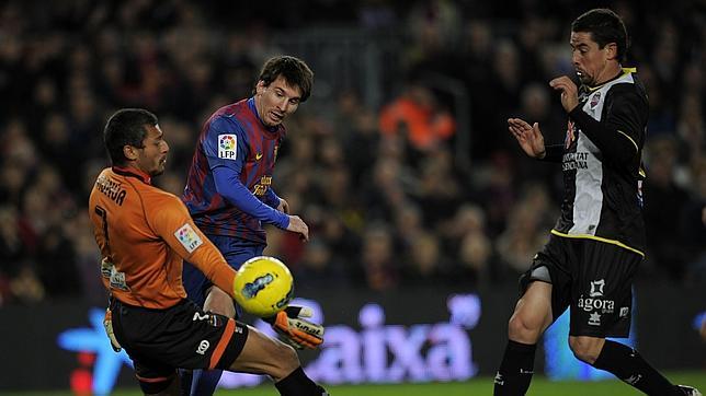 Messi iguala a Cocu como extranjero con más partidos en el Barcelona