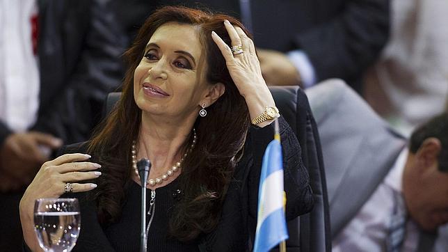 Cristina Kirchner ratifica a la mayoría de sus ministros