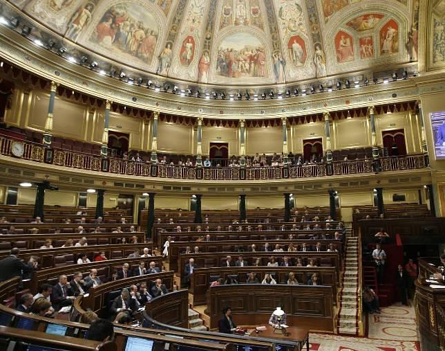 Más de la mitad de los parlamentarios de la Comunidad estrenará escaño