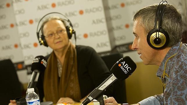 Anna Ferrer: «Vicente no quería ser un santo, solo buena persona»