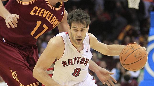 Calderón guía a los Raptors a su primera victoria