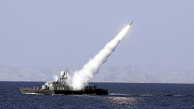 Irán prueba un misil diseñado para evadir los radares