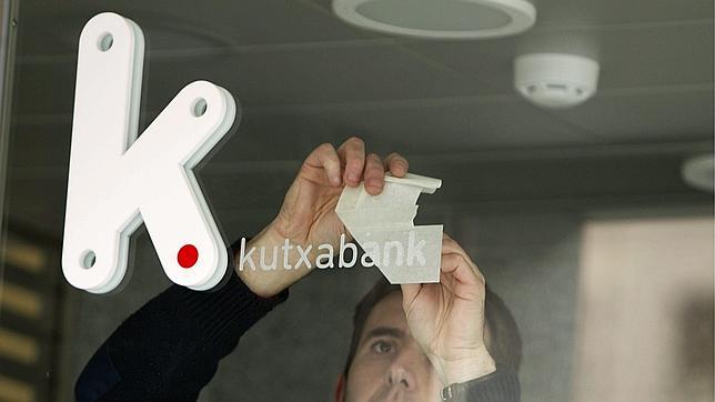 La izquierda abertzale teme que Kutxabank compre otro banco fuera de Euskadi