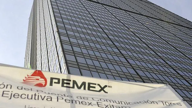 Pemex plantea subir su participación en Repsol