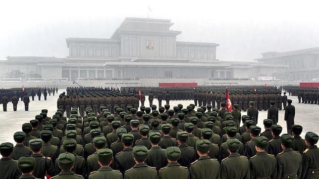 Condenan a los norcoreanos que no mostraron «suficiente emoción» tras la muerte de Kim Jong-Il