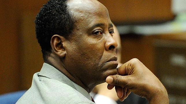 La familia de Michael Jackson retira su demanda millonaria contra Conrad Murray