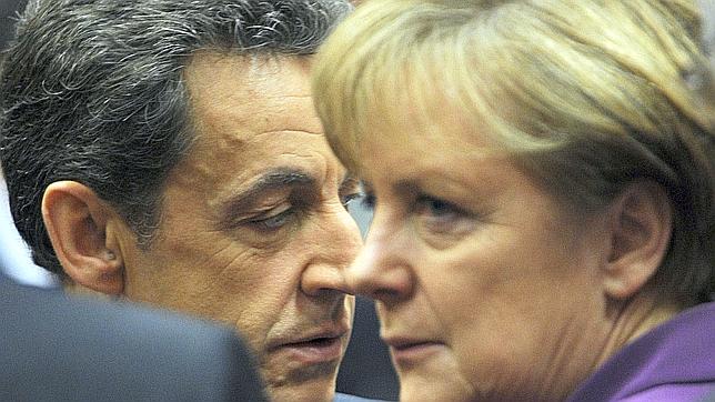 Merkel y Sarkozy ofrecen un plan anticrisis a Van Rompuy