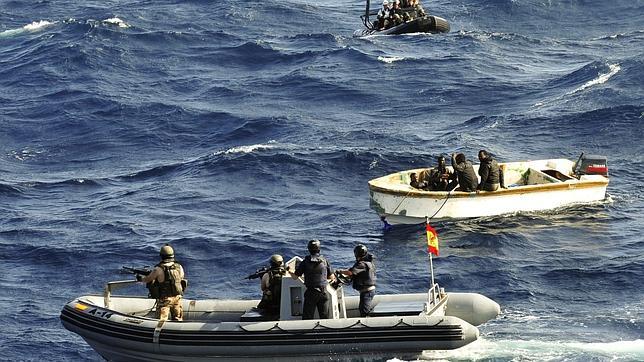 El juez Velasco interrogará este sábado a los seis piratas que atacaron el buque «Patiño»