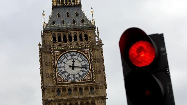 El Big Ben emula a Pisa