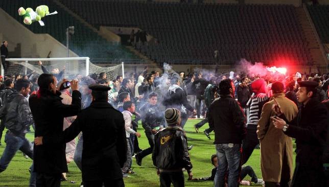 Setenta muertos en un partido de fútbol en Egipto