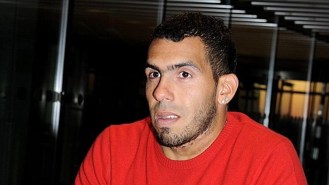 Tévez, «prisionero» del Manchester City