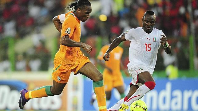Drogba acaba con el sueño de Guinea Ecuatorial