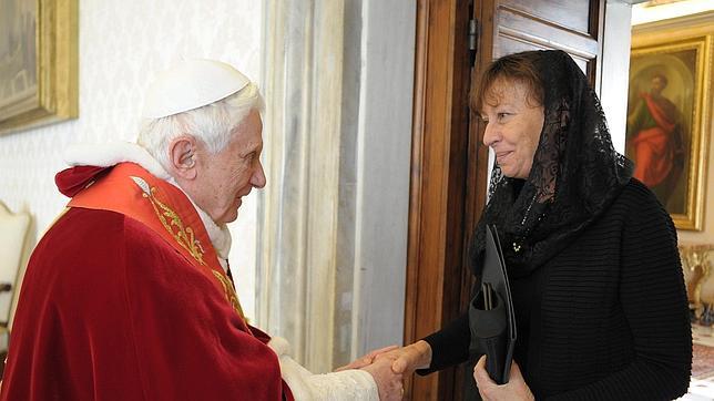 El Papa pide una profunda renovación de la Iglesia para afrontar los abusos sexuales