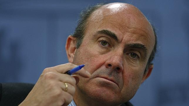 De Guindos recorrerá las principales bolsas para explicar las reformas